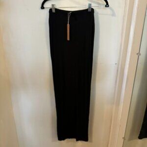 Never Worn Skims Bodycon Black Maxi skirt